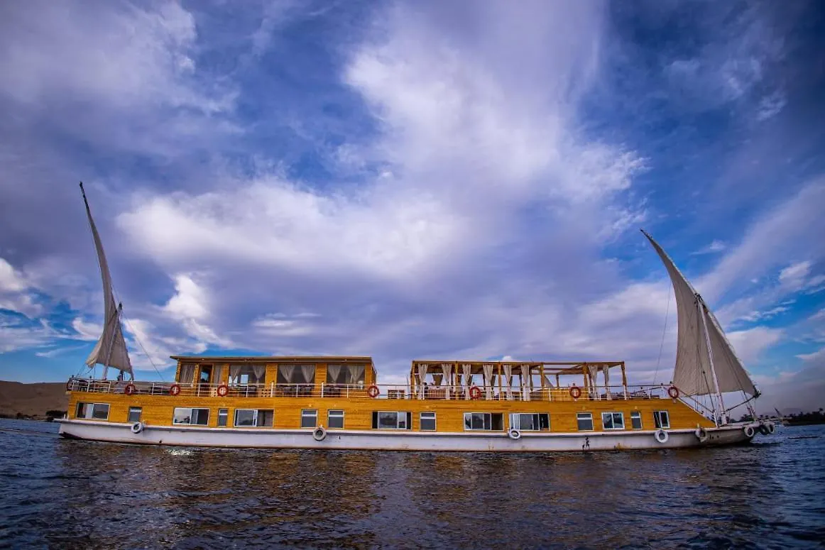 樂蜀 Dahabiya Akhnaton Every Monday From Esna To Aswan For 4 Nights酒店 船屋